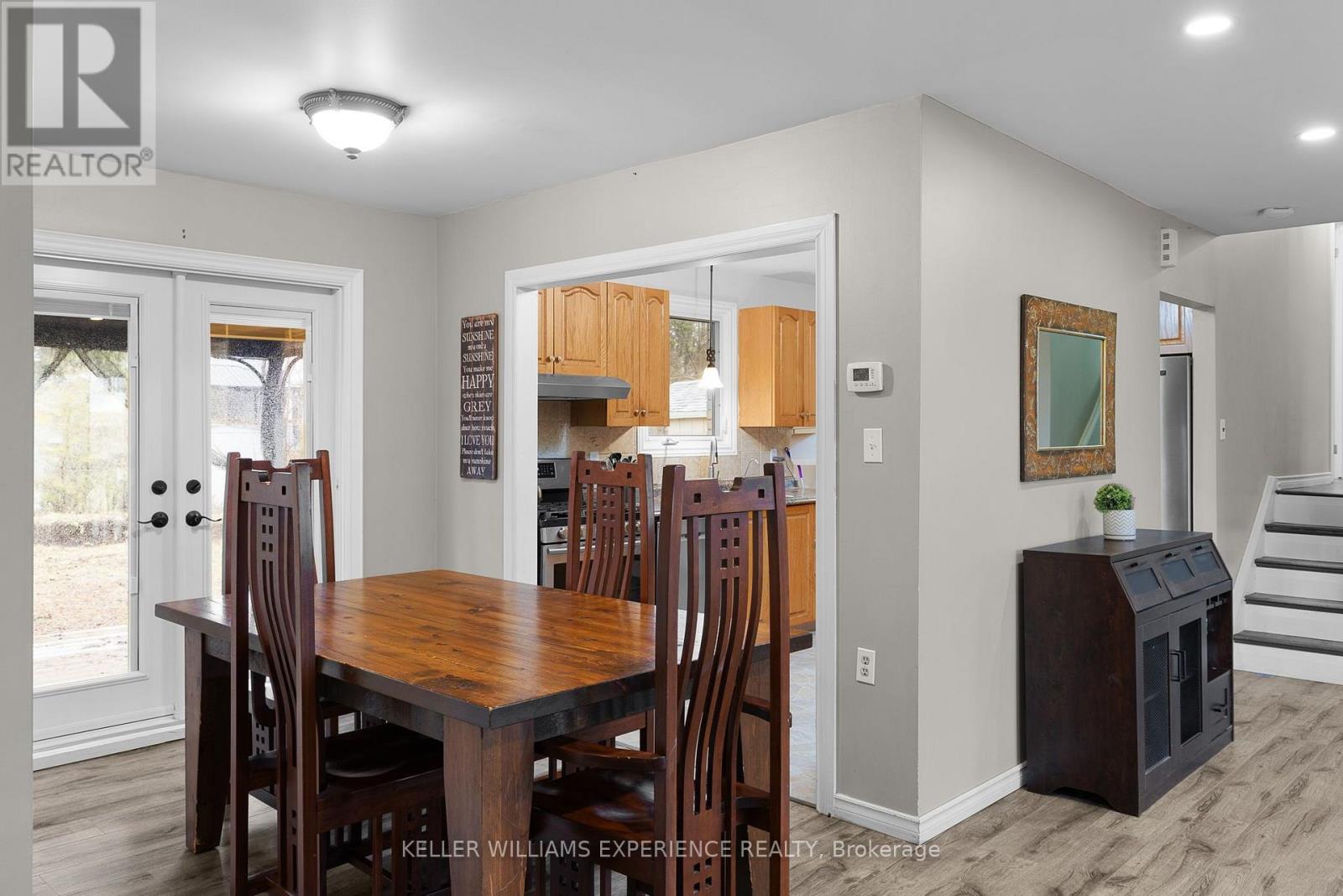 27 Rustic Crescent Property Photo 9