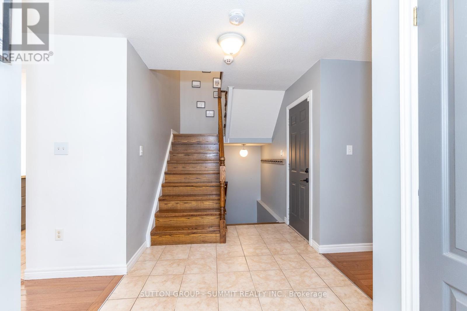 54 - 4055 Forest Run Avenue S Property Photo 5