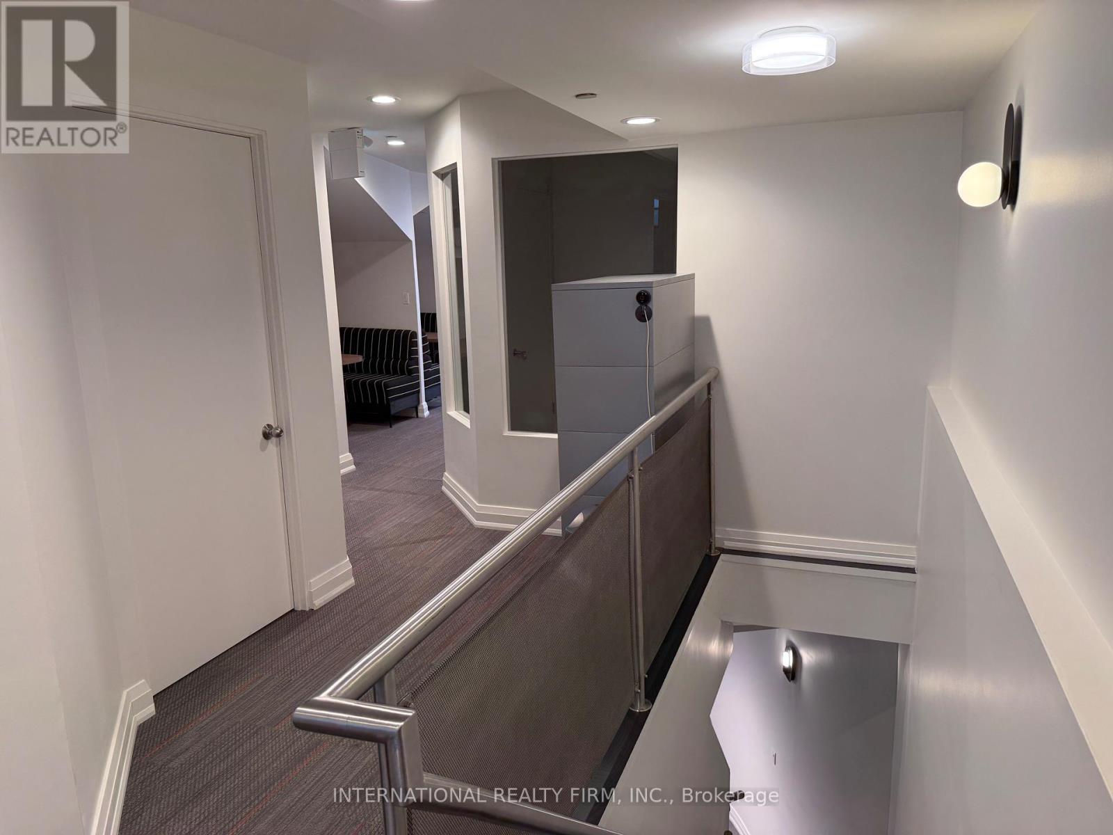 3555 Lake Shore Boulevard W Property Photo 26