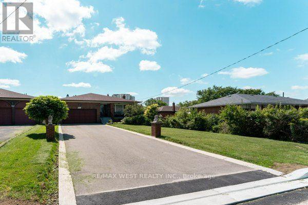 25a St Andrews Boulevard Property Photo 1
