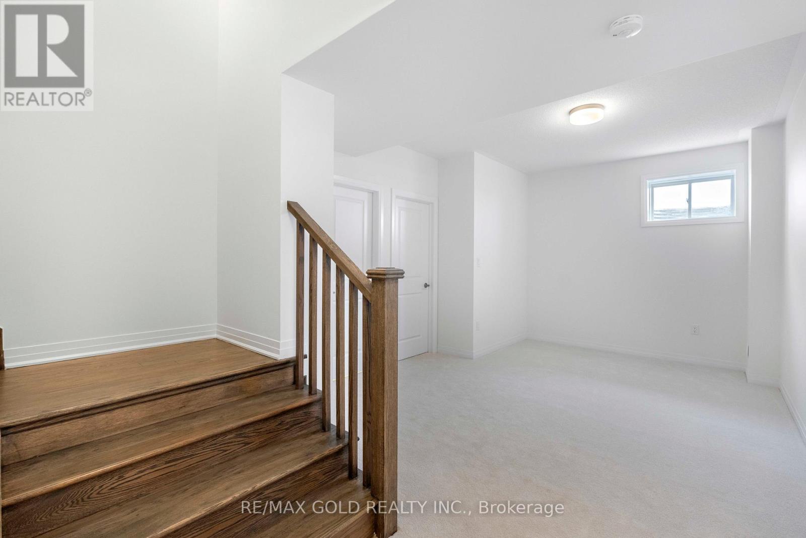 39 Timber Falls Drive Property Photo 36