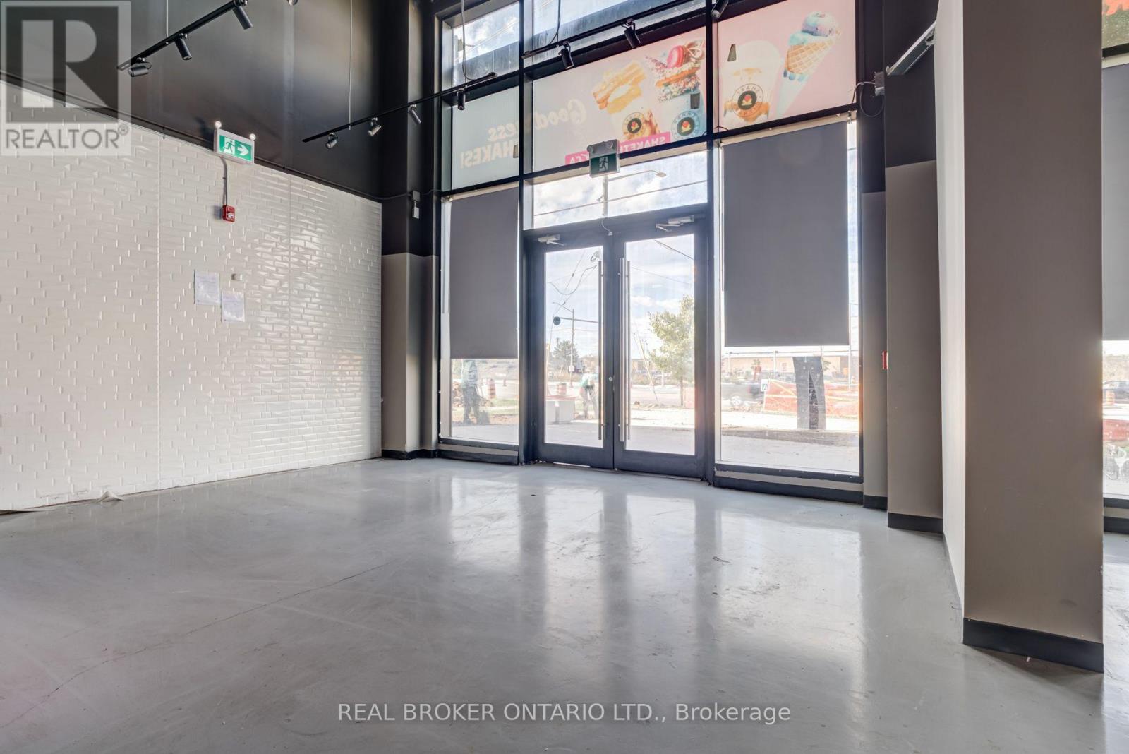 3 - 5220 Dundas Street Property Photo 8