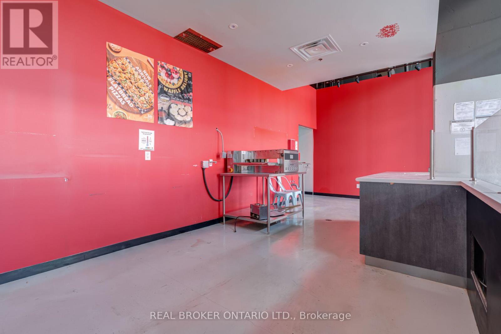 3 - 5220 Dundas Street Property Photo 14