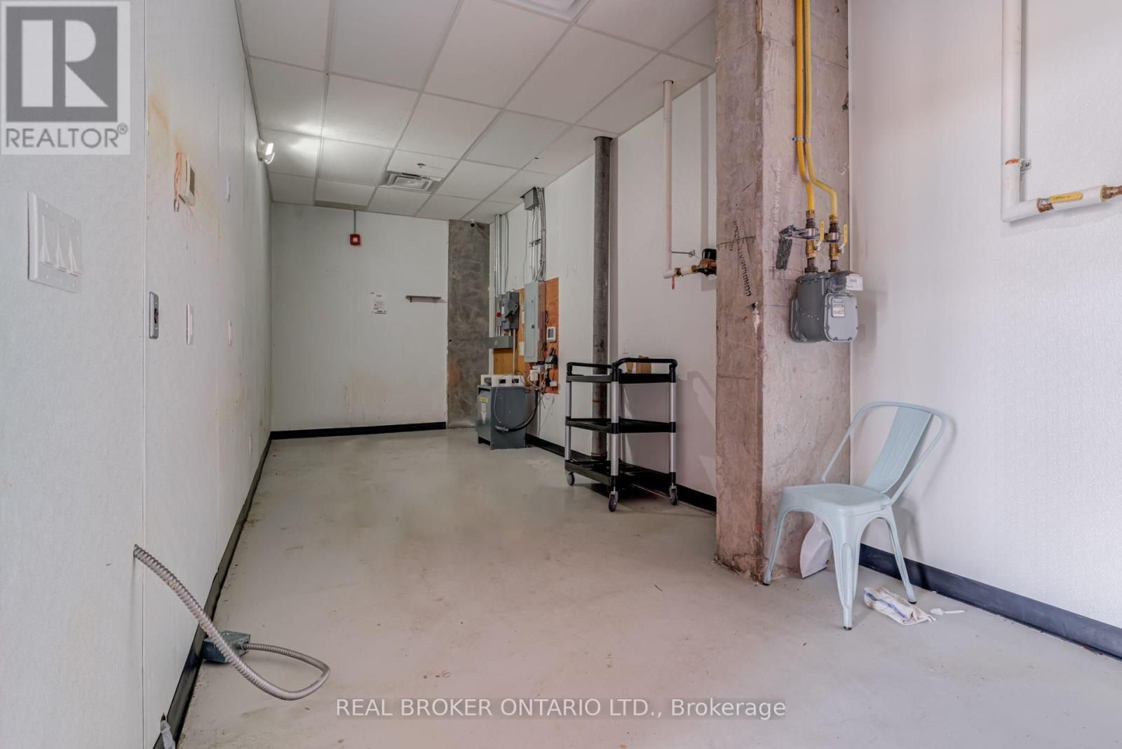 3 - 5220 Dundas Street Property Photo 21