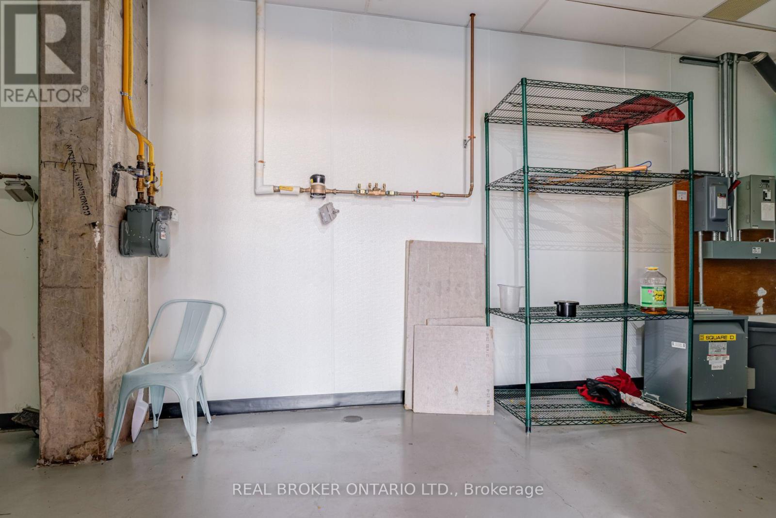3 - 5220 Dundas Street Property Photo 23