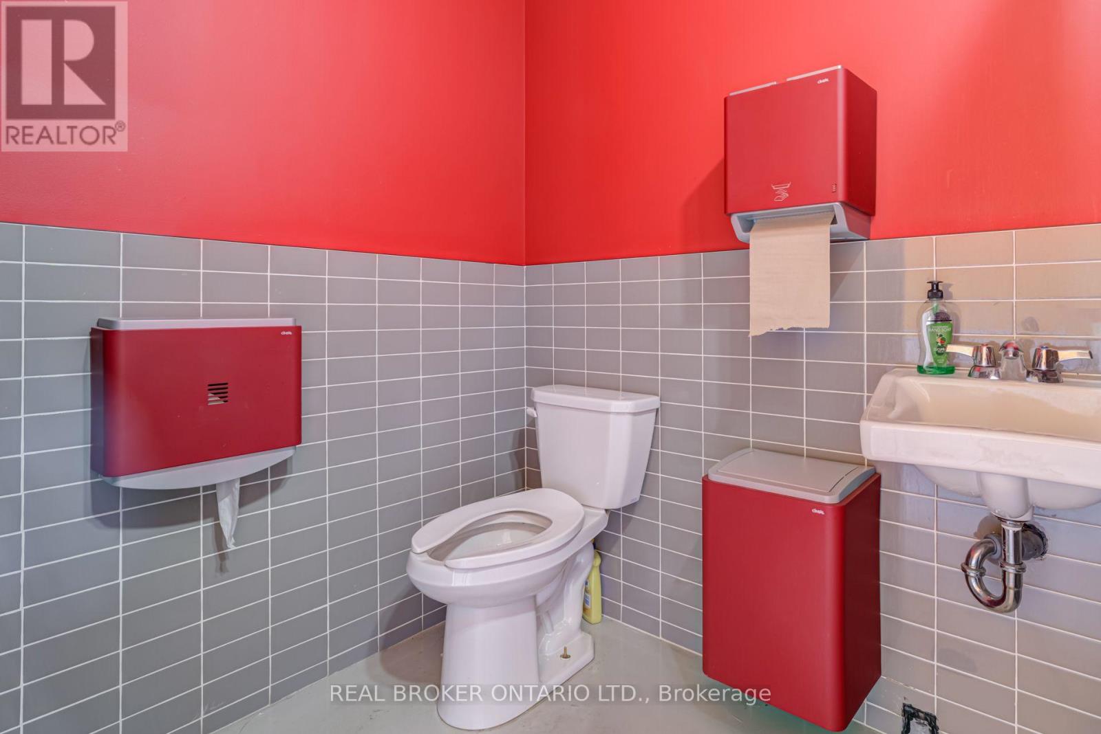 3 - 5220 Dundas Street Property Photo 30
