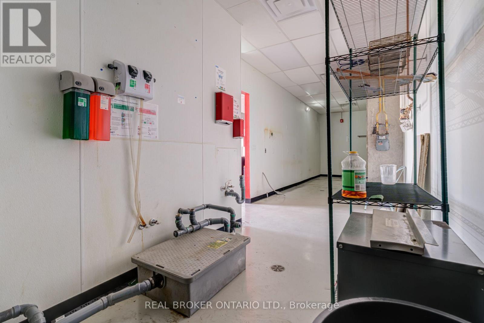 3 - 5220 Dundas Street Property Photo 32