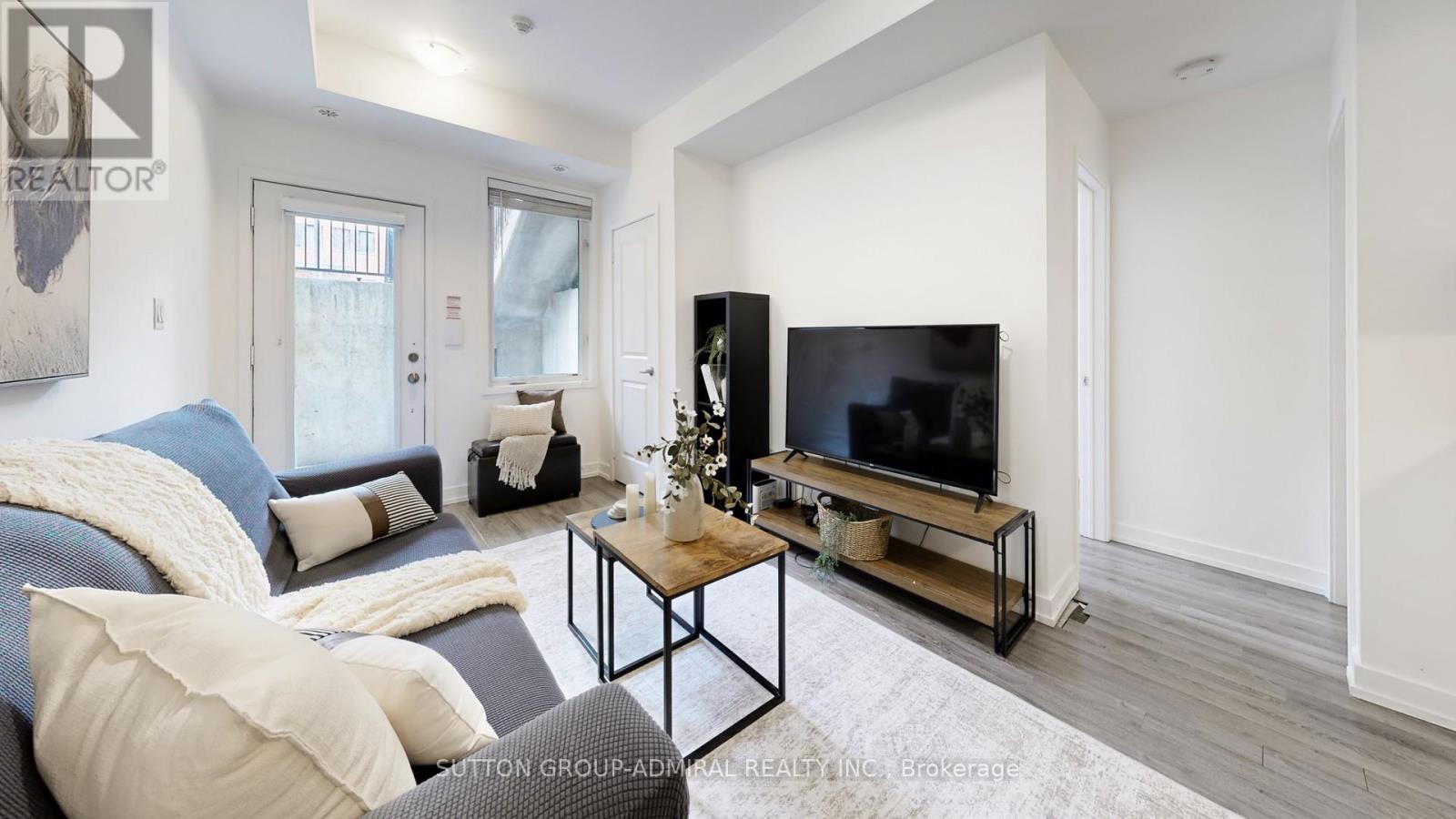 1b - 867 Wilson Avenue Property Photo 1