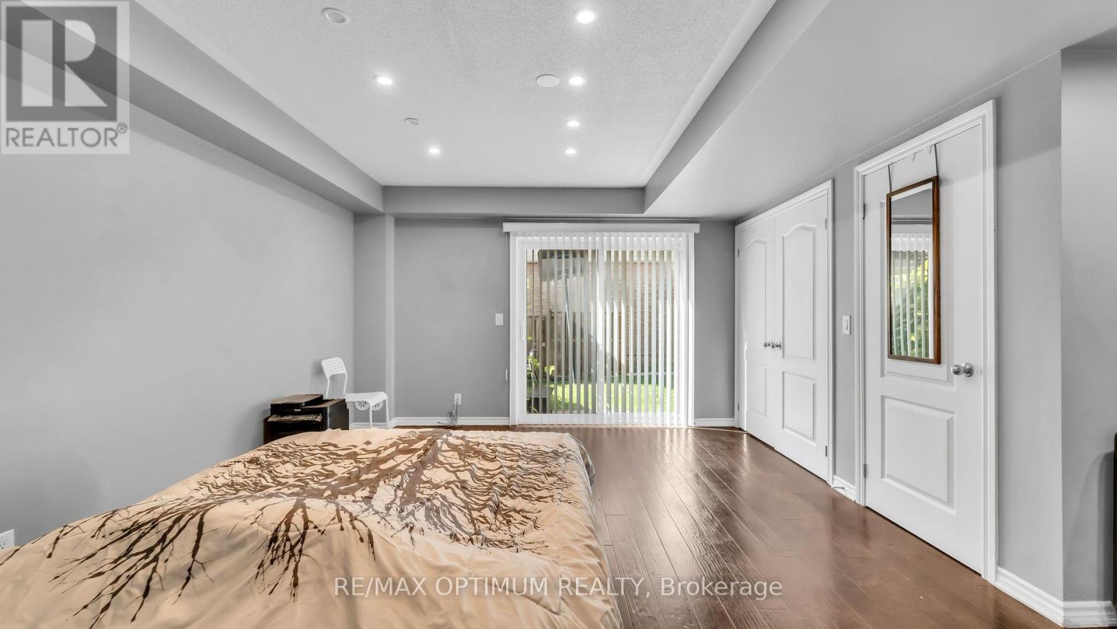 151 Cedar Lake Crescent Property Photo 8