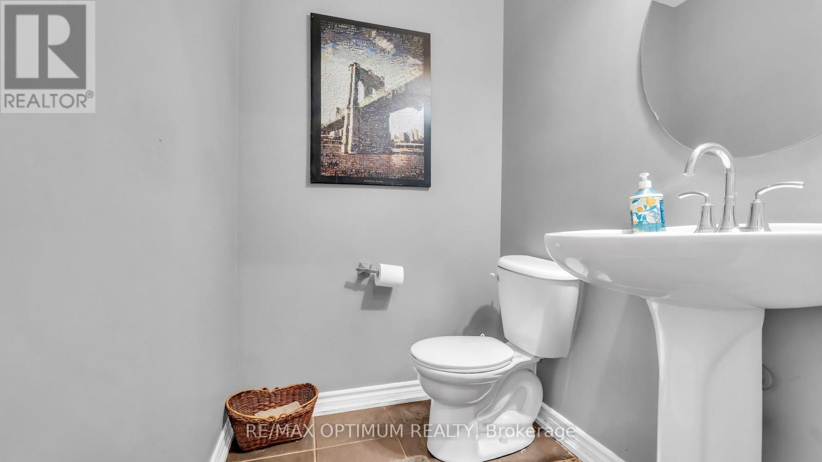 151 Cedar Lake Crescent Property Photo 27