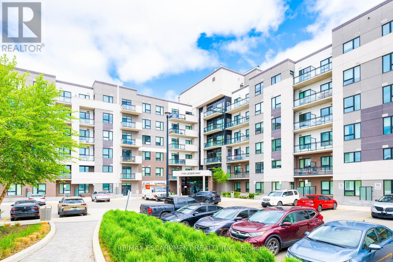 101 - 1105 Leger Way Property Photo 1