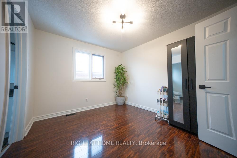 2088 Perran Drive Property Photo 37