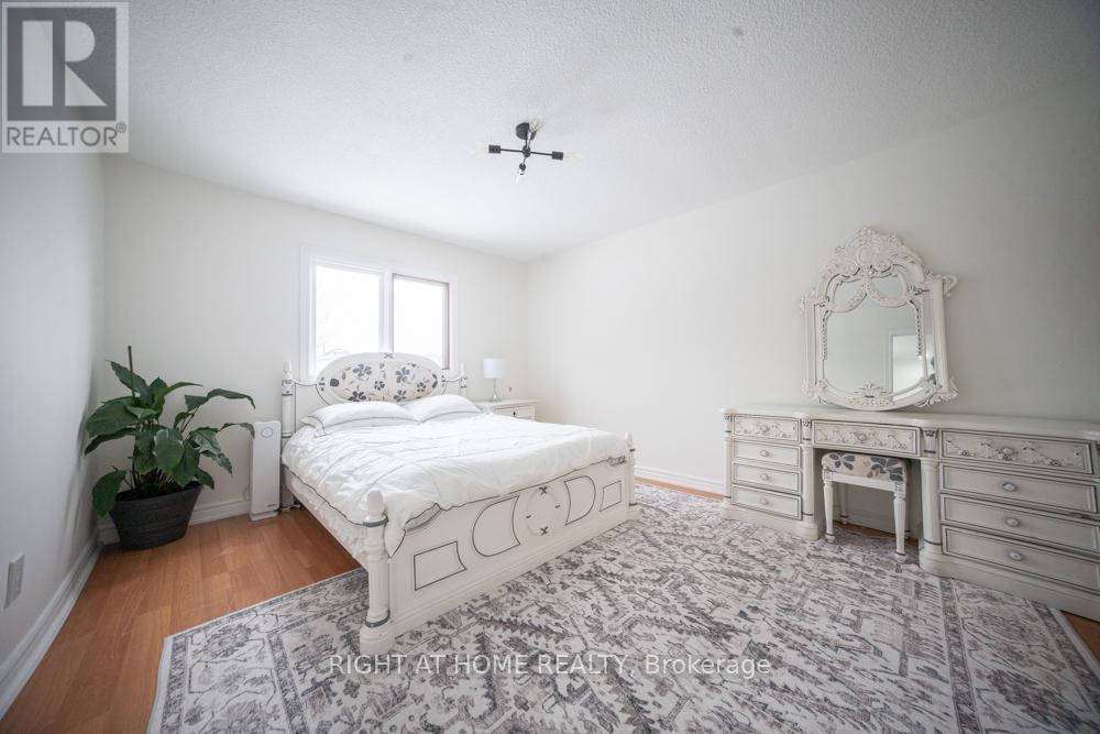2088 Perran Drive Property Photo 40