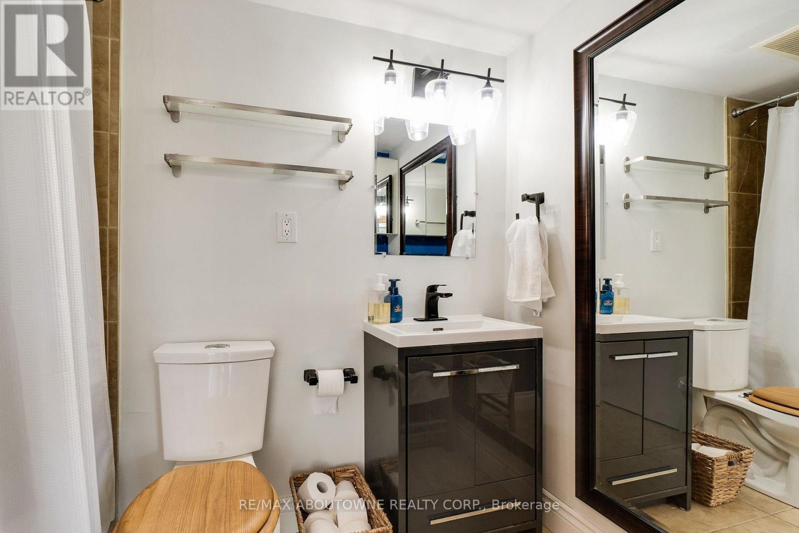 507 - 212 Kerr Street Property Photo 26