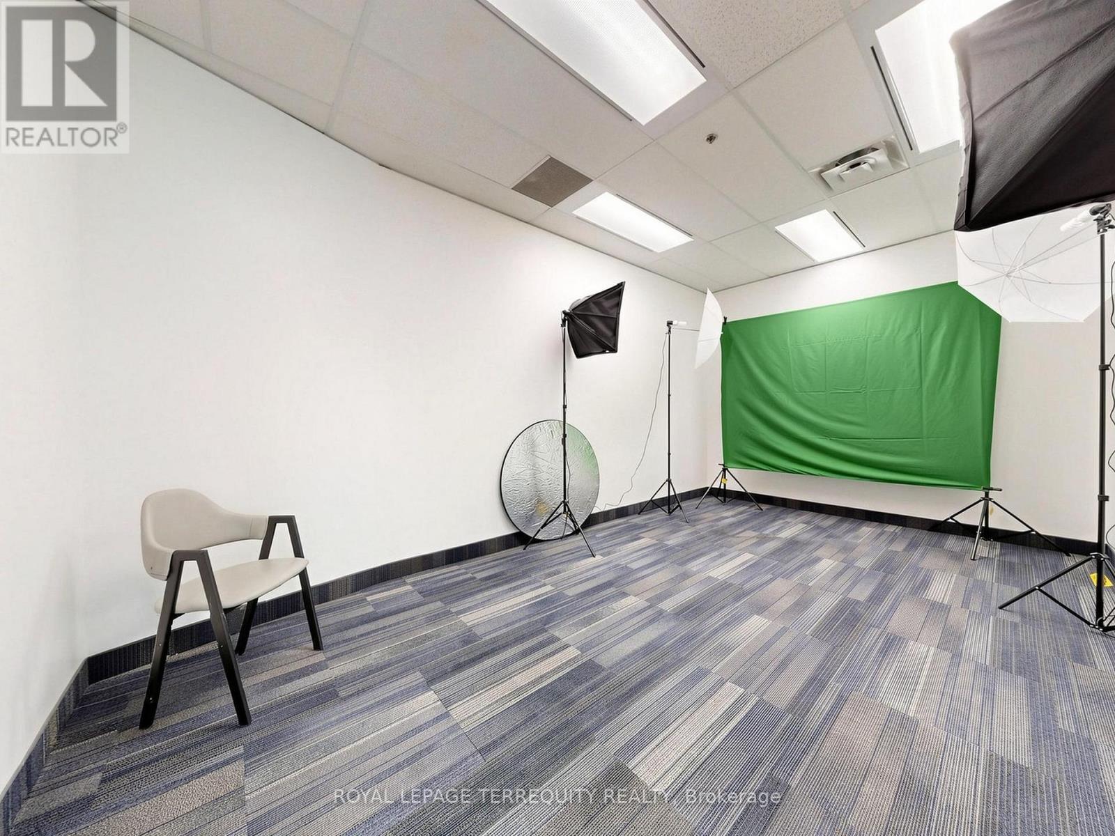 201b-rm200 - 2345 Argentia Road Property Photo 20