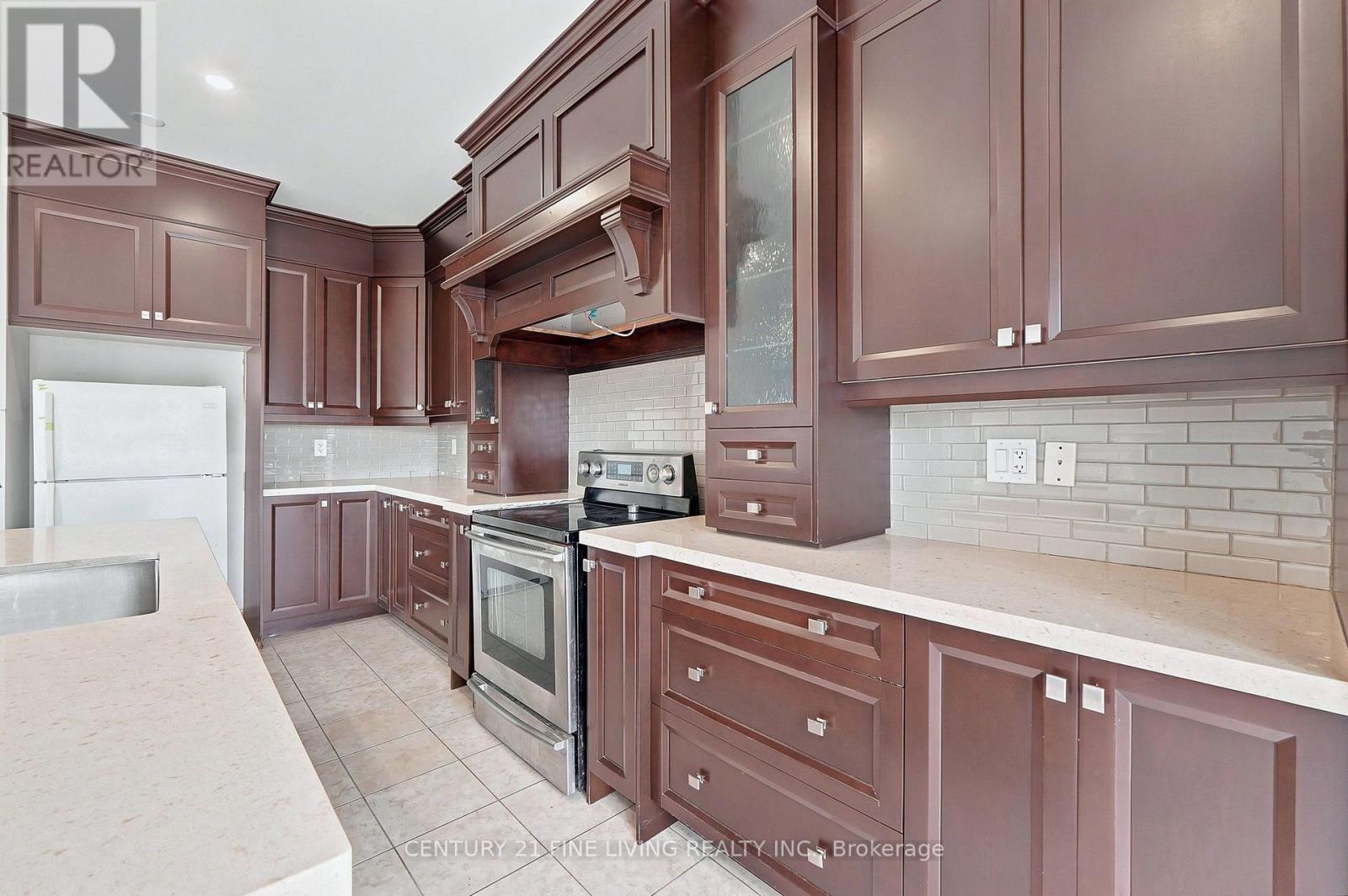 92 Kettlewell Crescent Property Photo 11