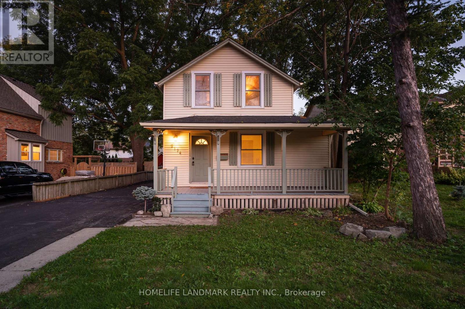 2174 New Street Property Photo 1