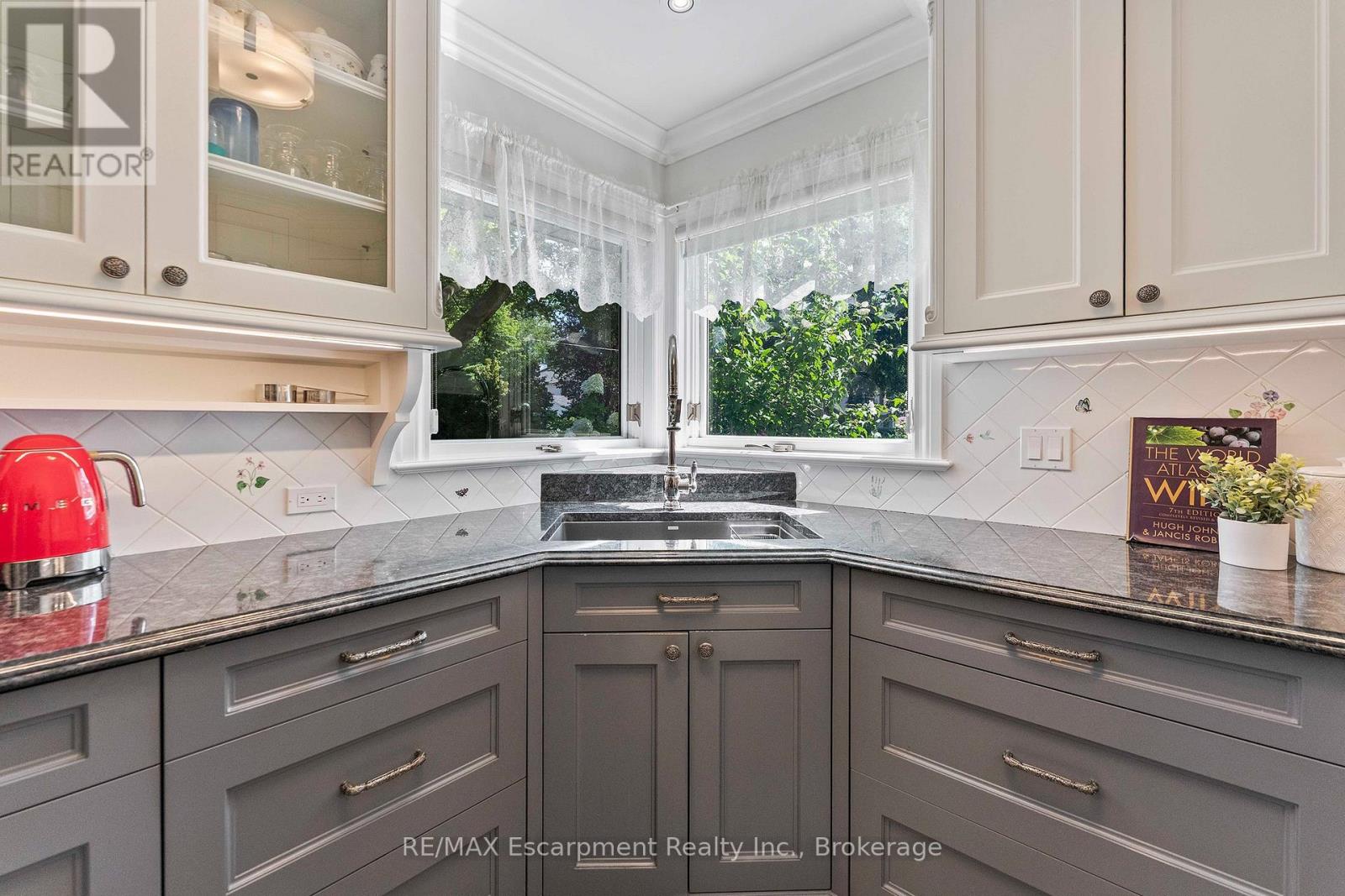 380 Watson Avenue Property Photo 10