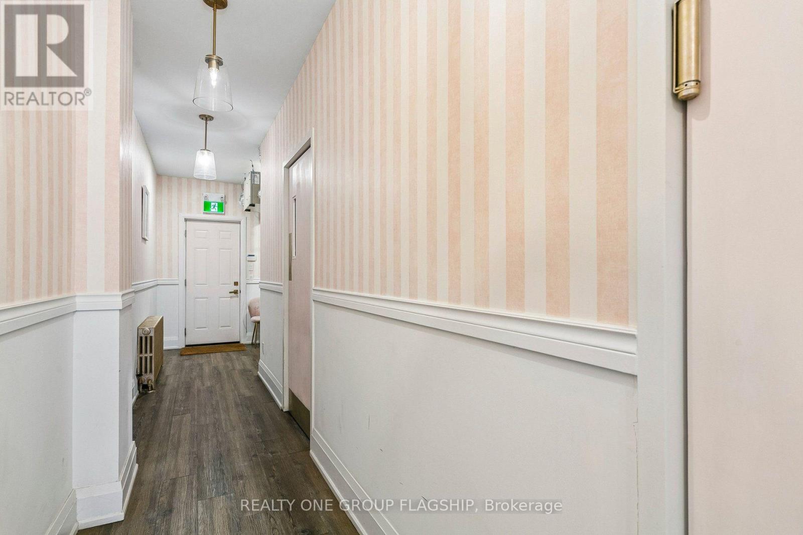 243 Lakeshore East Road Property Photo 28