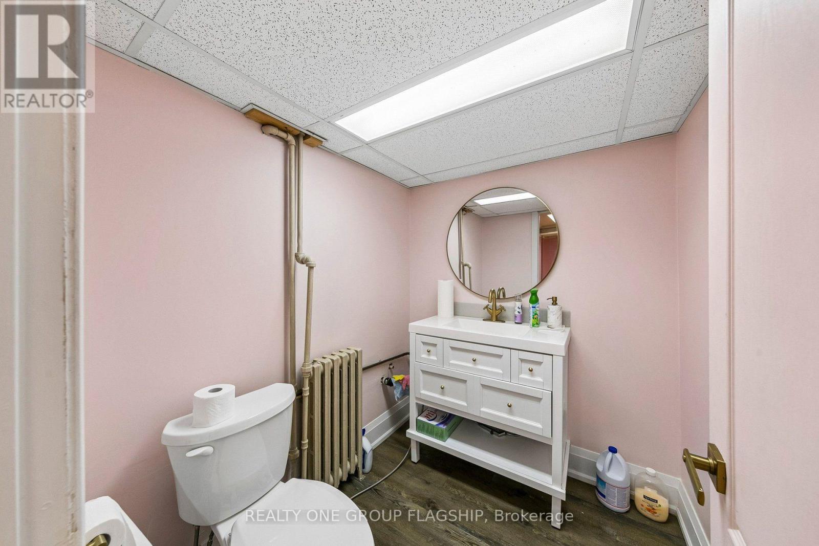 243 Lakeshore East Road Property Photo 34