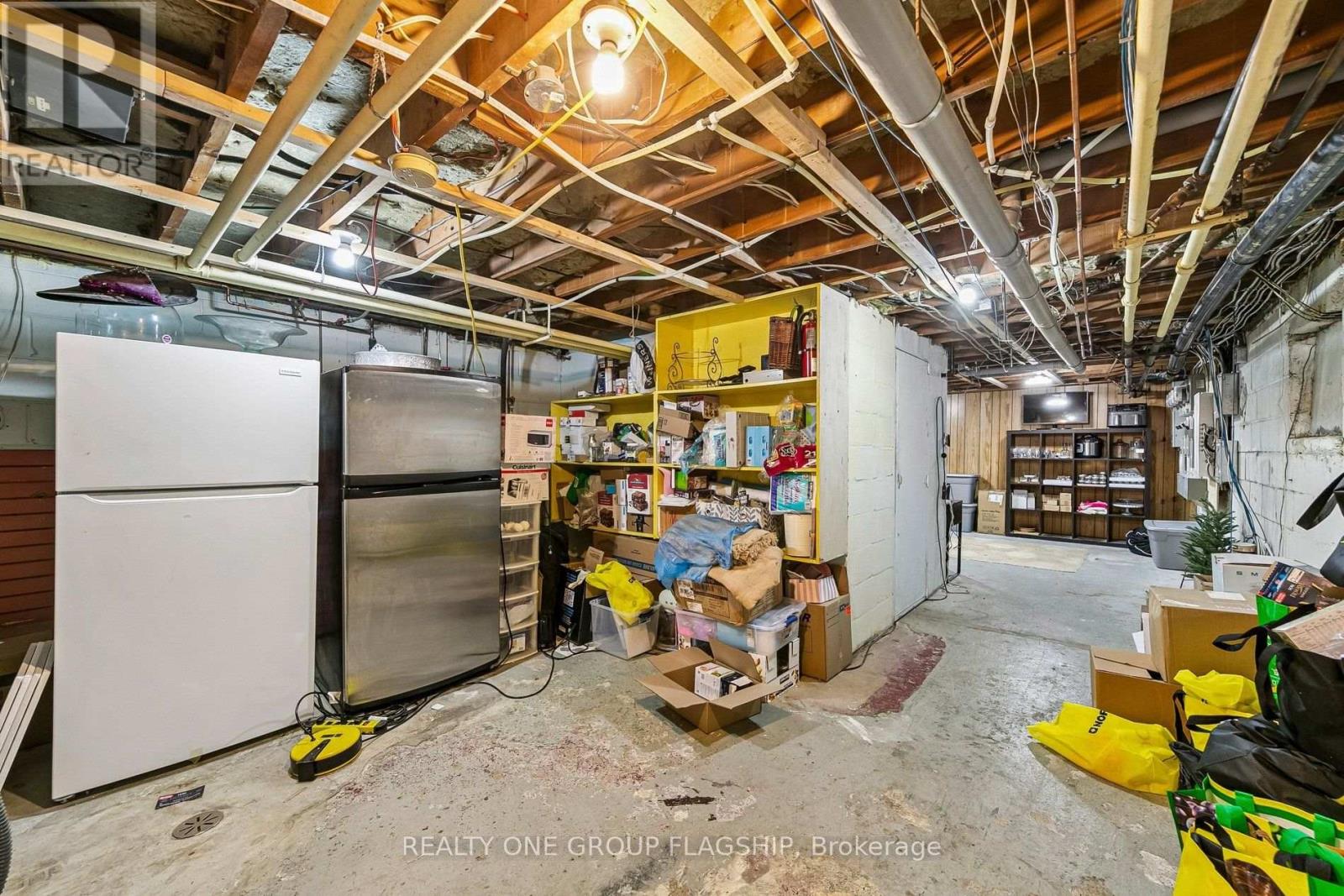 243 Lakeshore East Road Property Photo 35