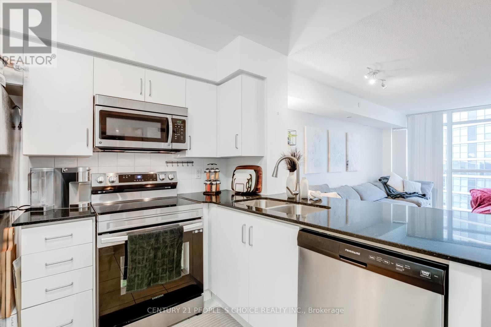 2005 - 215 Sherway Gardens Road Property Photo 5