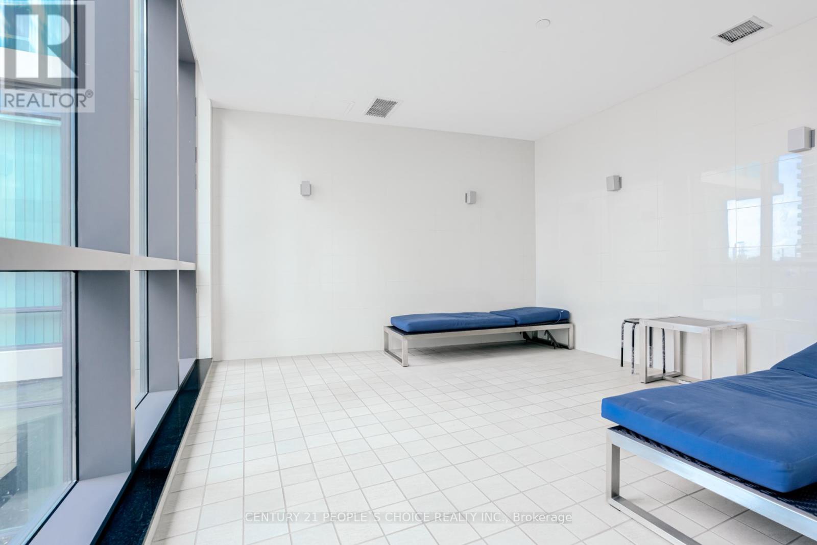 2005 - 215 Sherway Gardens Road Property Photo 18
