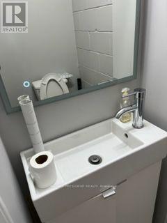 9 - 2131 Williams Parkway Property Photo 5