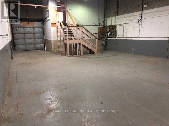 9 - 2131 Williams Parkway Property Photo 7