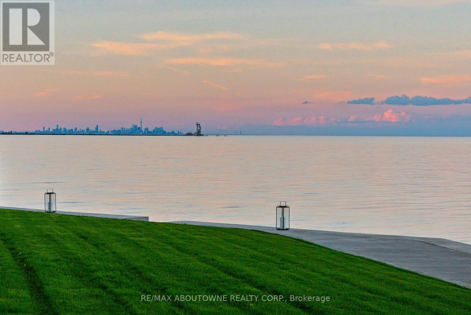 3 Ennisclare Drive E Property Photo 9