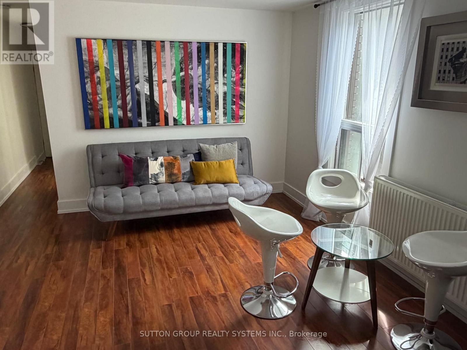 1 - 2886 Lake Shore Boulevard W Property Photo 5