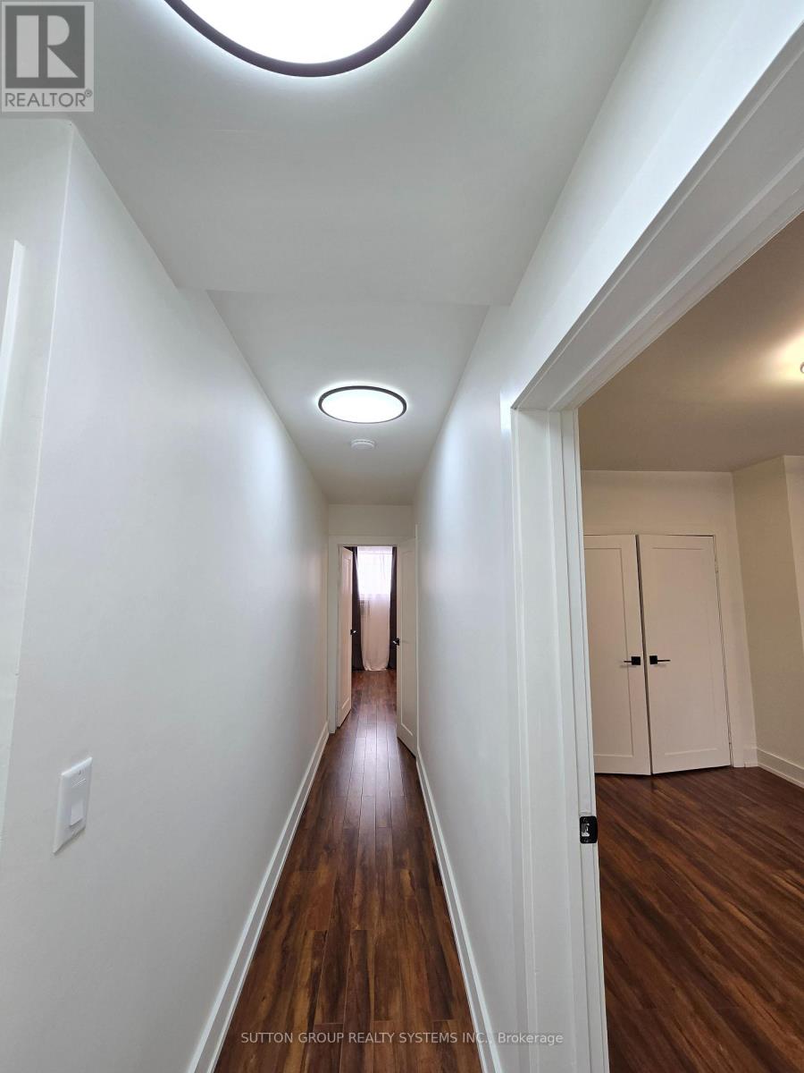 1 - 2886 Lake Shore Boulevard W Property Photo 14