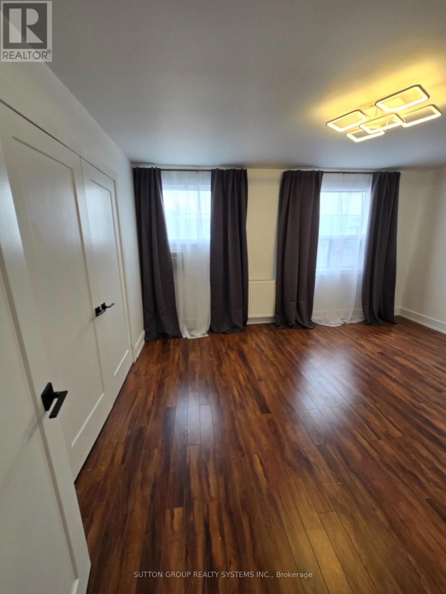 1 - 2886 Lake Shore Boulevard W Property Photo 21