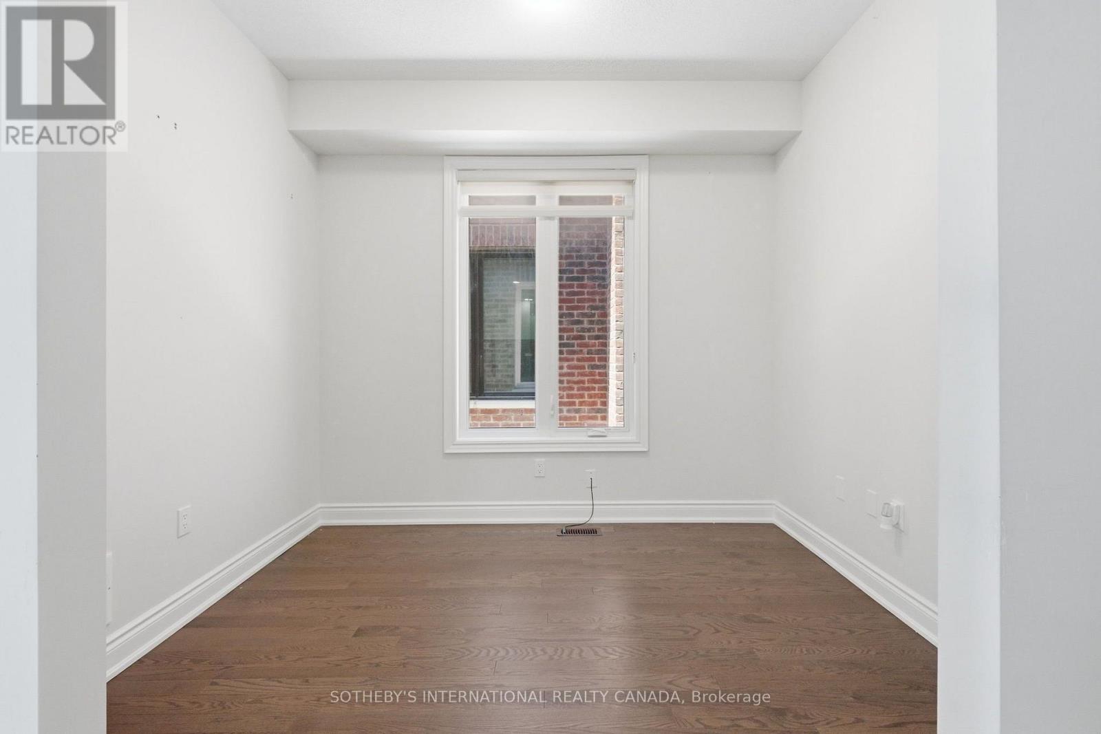 32 Bermondsey Way Property Photo 4