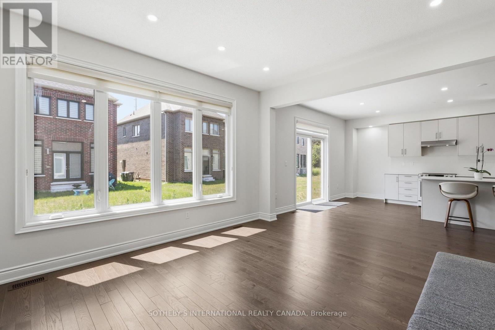 32 Bermondsey Way Property Photo 12