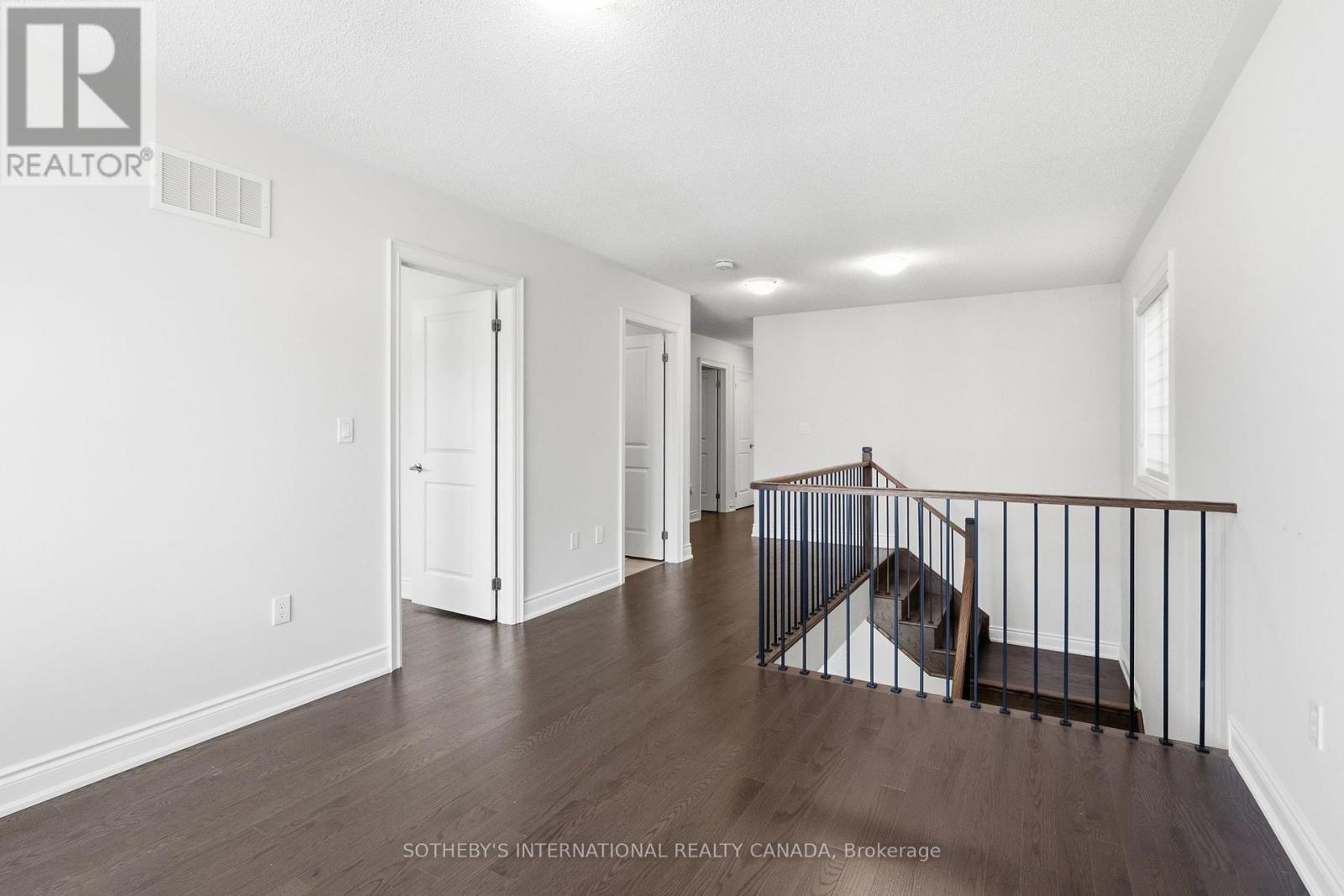 32 Bermondsey Way Property Photo 17