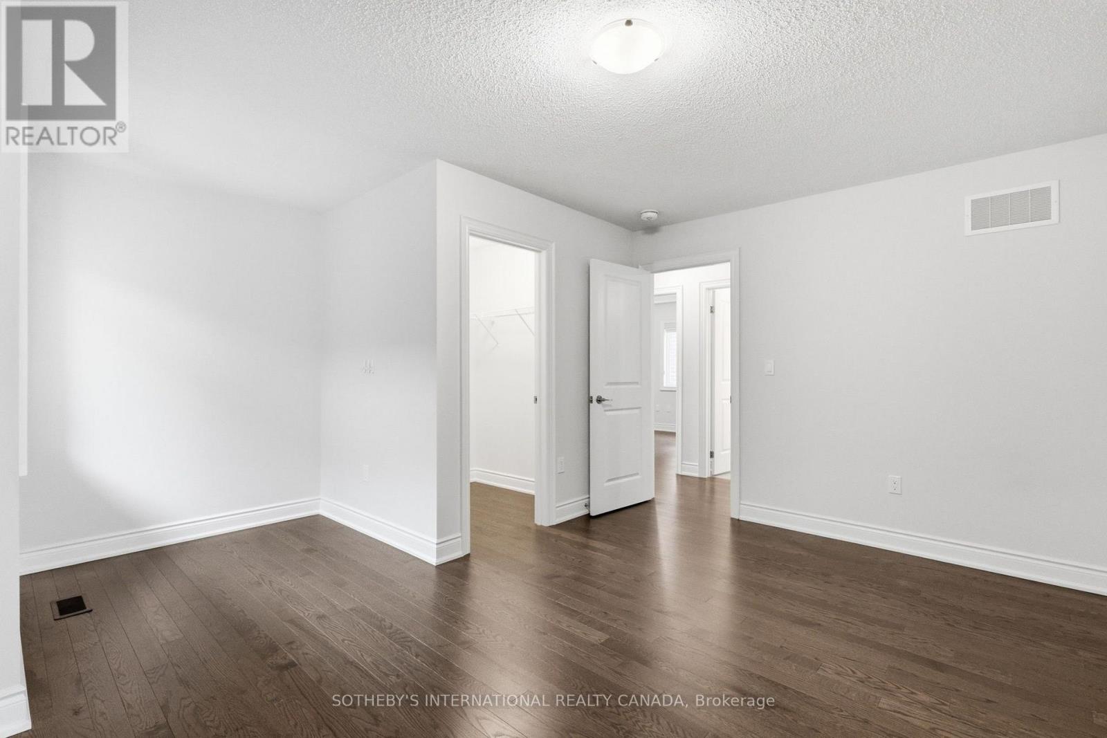 32 Bermondsey Way Property Photo 22