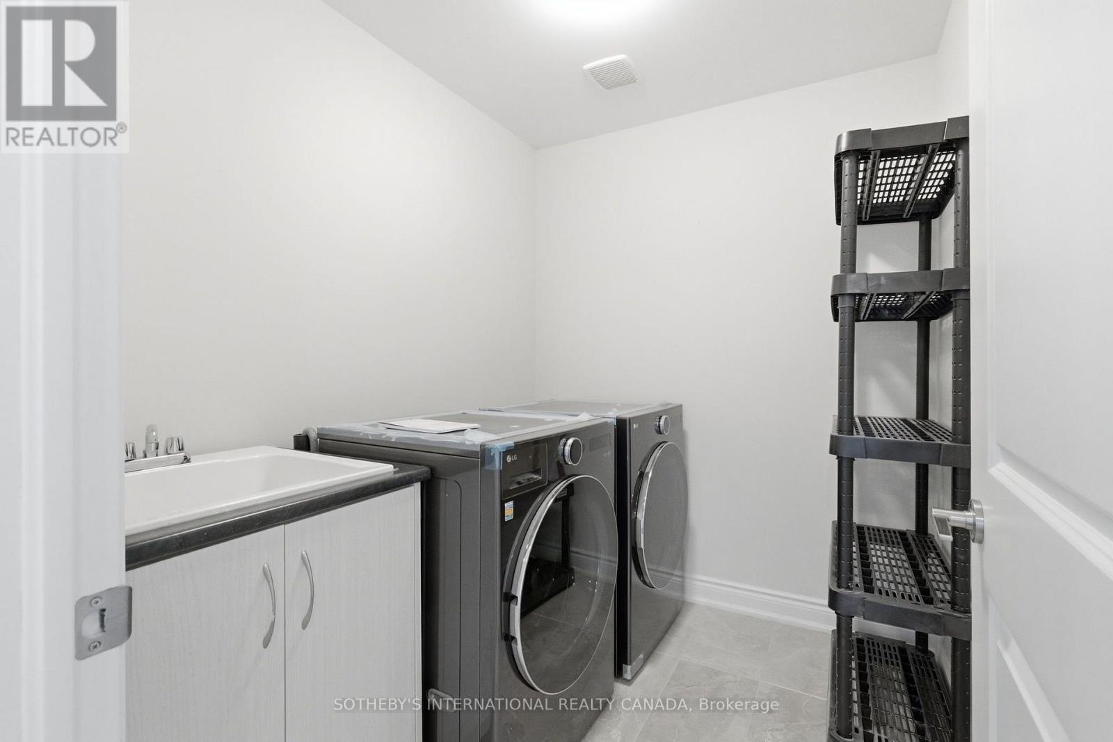 32 Bermondsey Way Property Photo 33