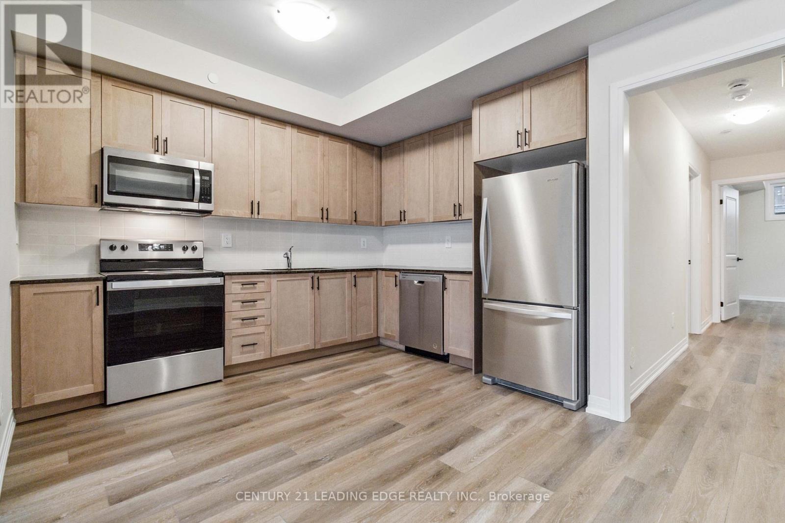 128 - 1569 Rose Way Property Photo 16