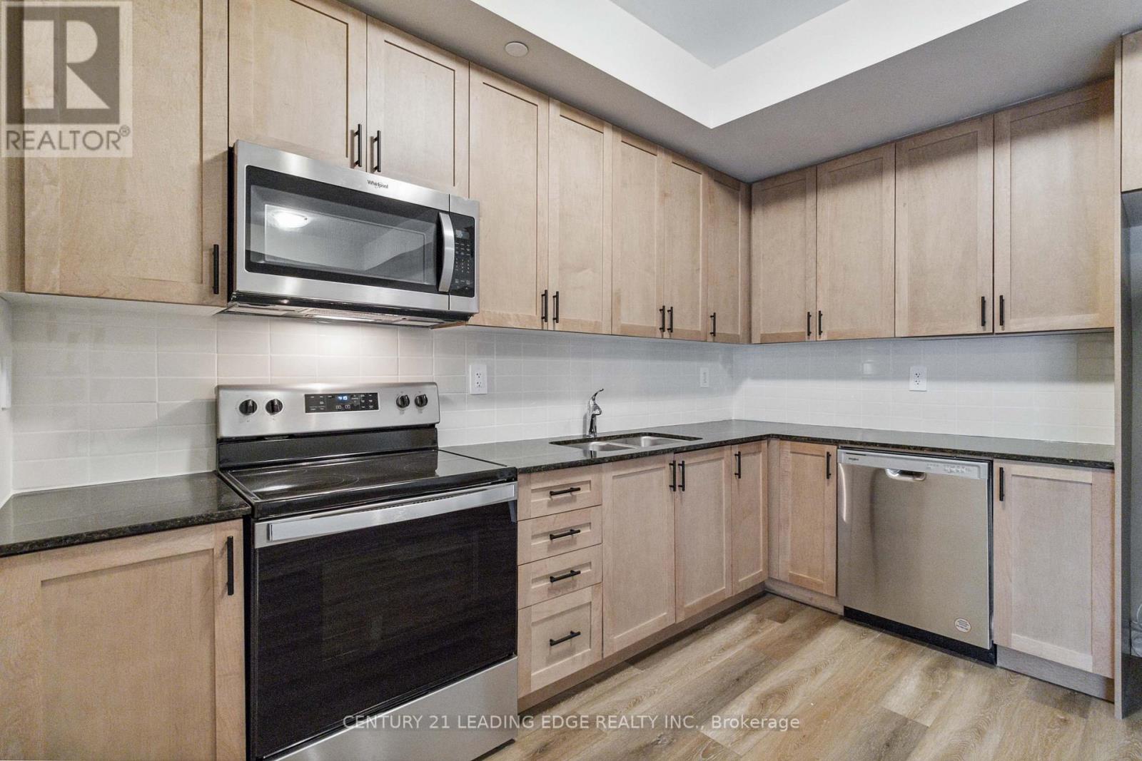 128 - 1569 Rose Way Property Photo 17
