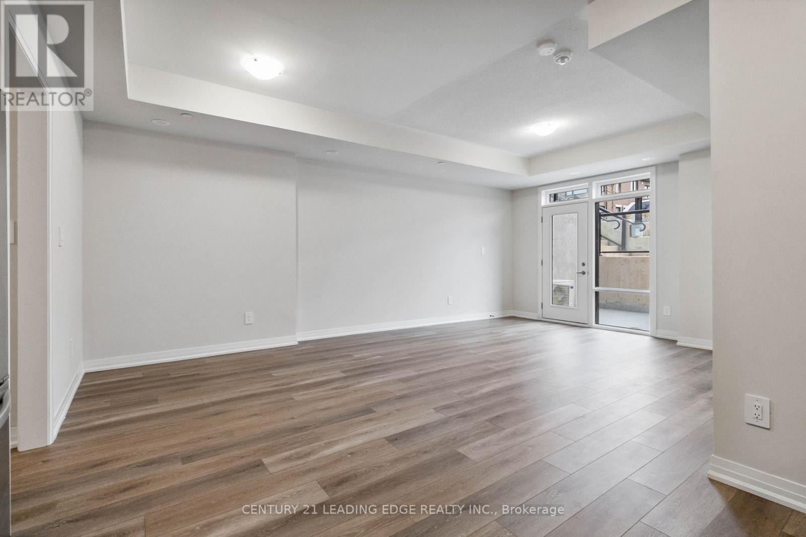 128 - 1569 Rose Way Property Photo 19
