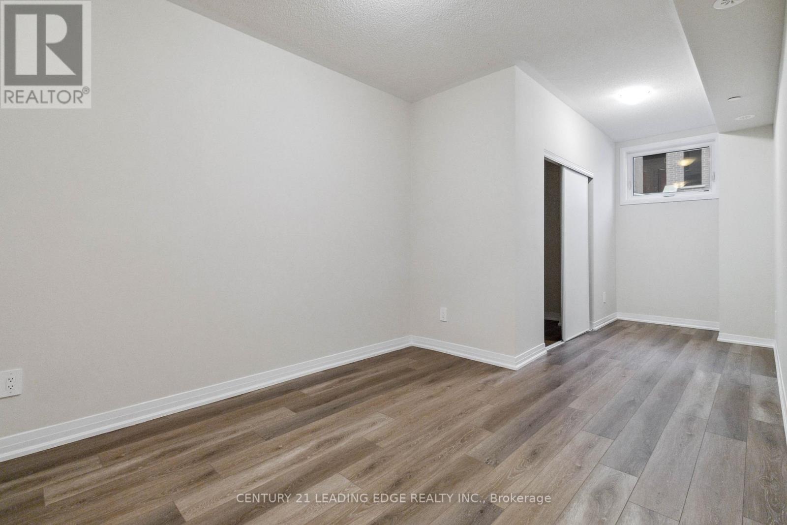 128 - 1569 Rose Way Property Photo 21
