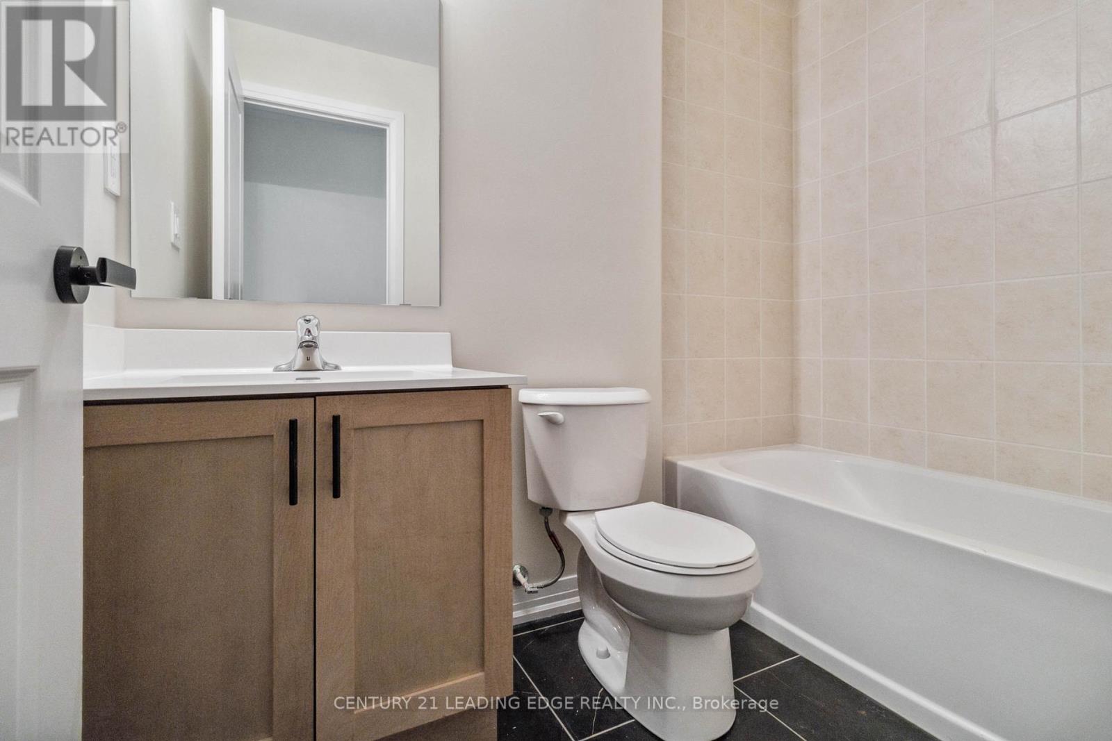 128 - 1569 Rose Way Property Photo 27