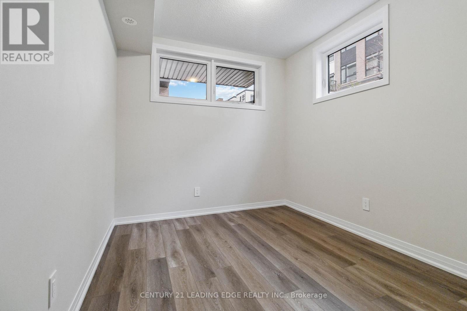 128 - 1569 Rose Way Property Photo 29