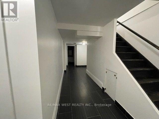 473a Rogers Road Property Photo 8