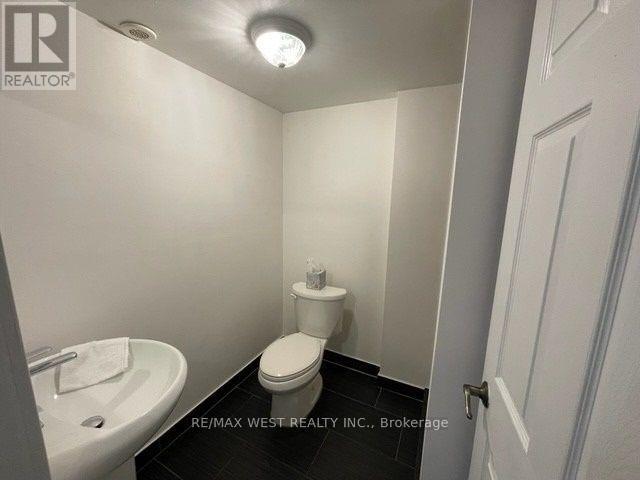 473a Rogers Road Property Photo 11