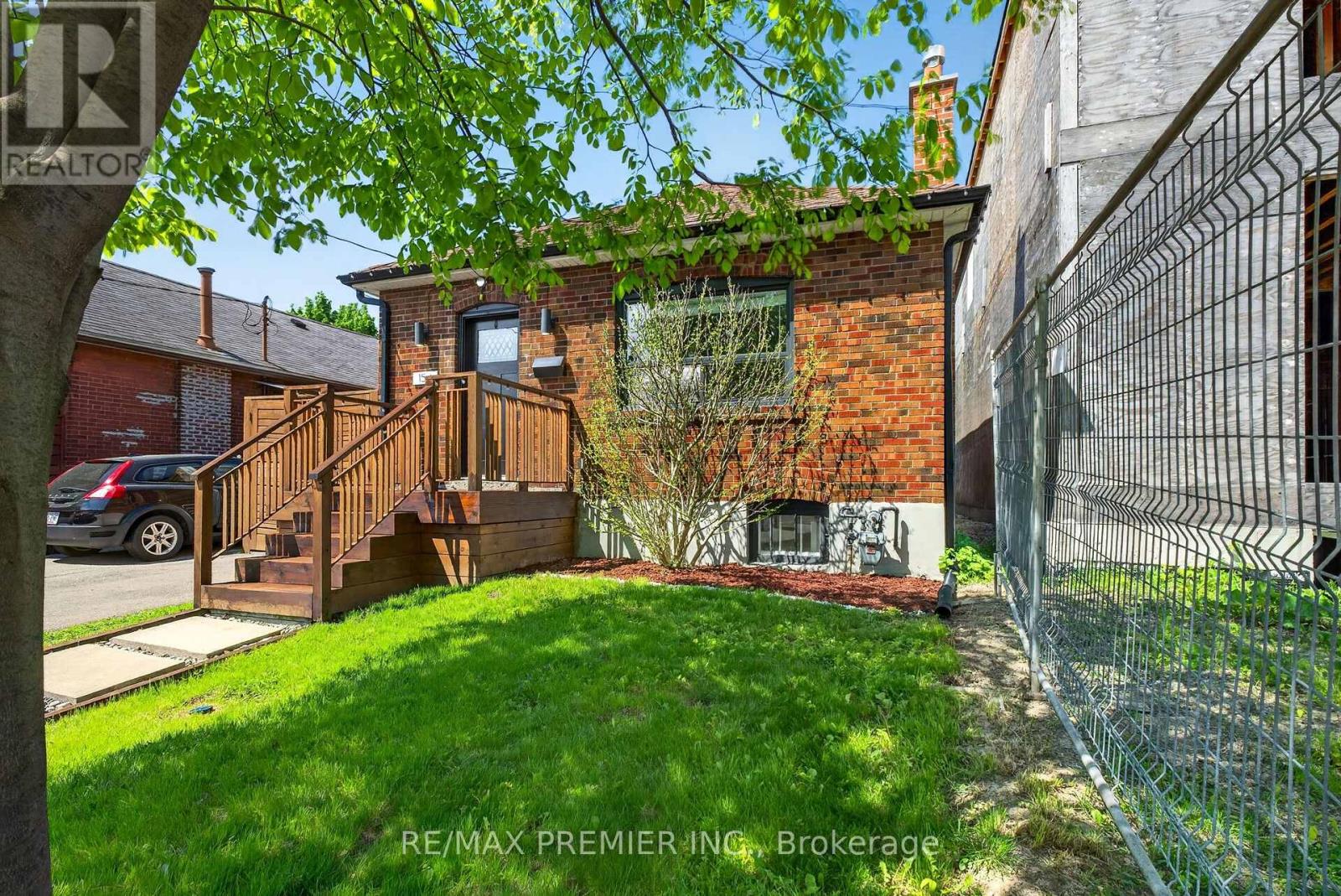 154 Fifth Street Property Photo 3