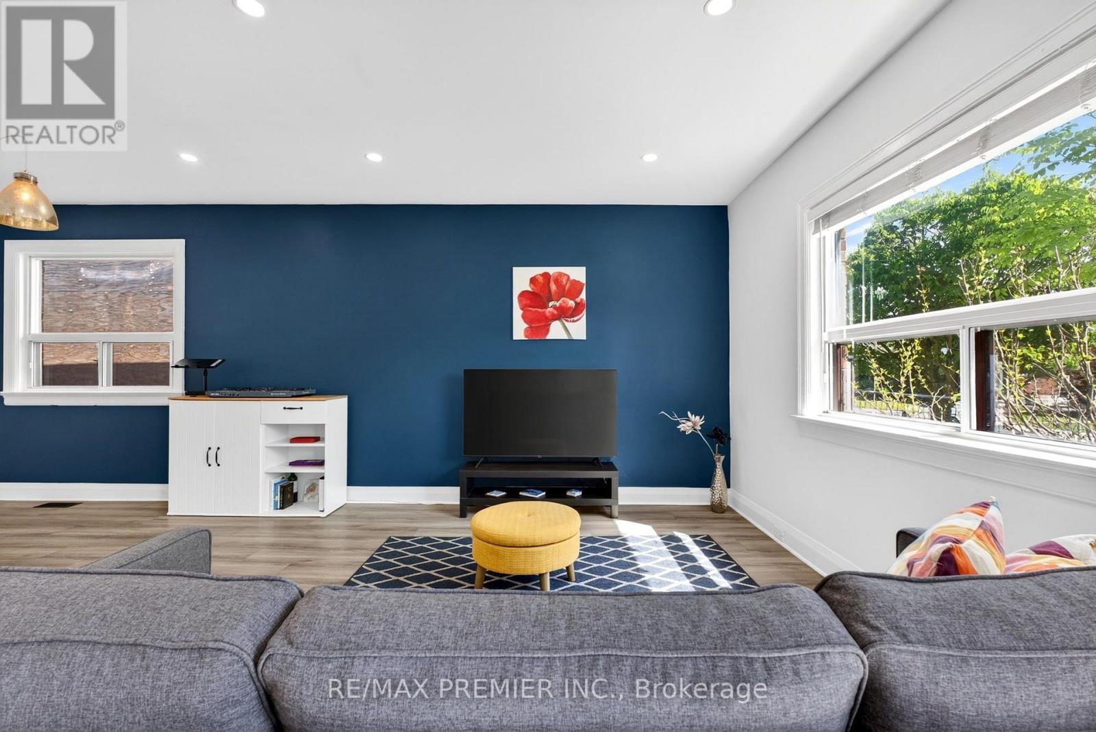 154 Fifth Street Property Photo 8