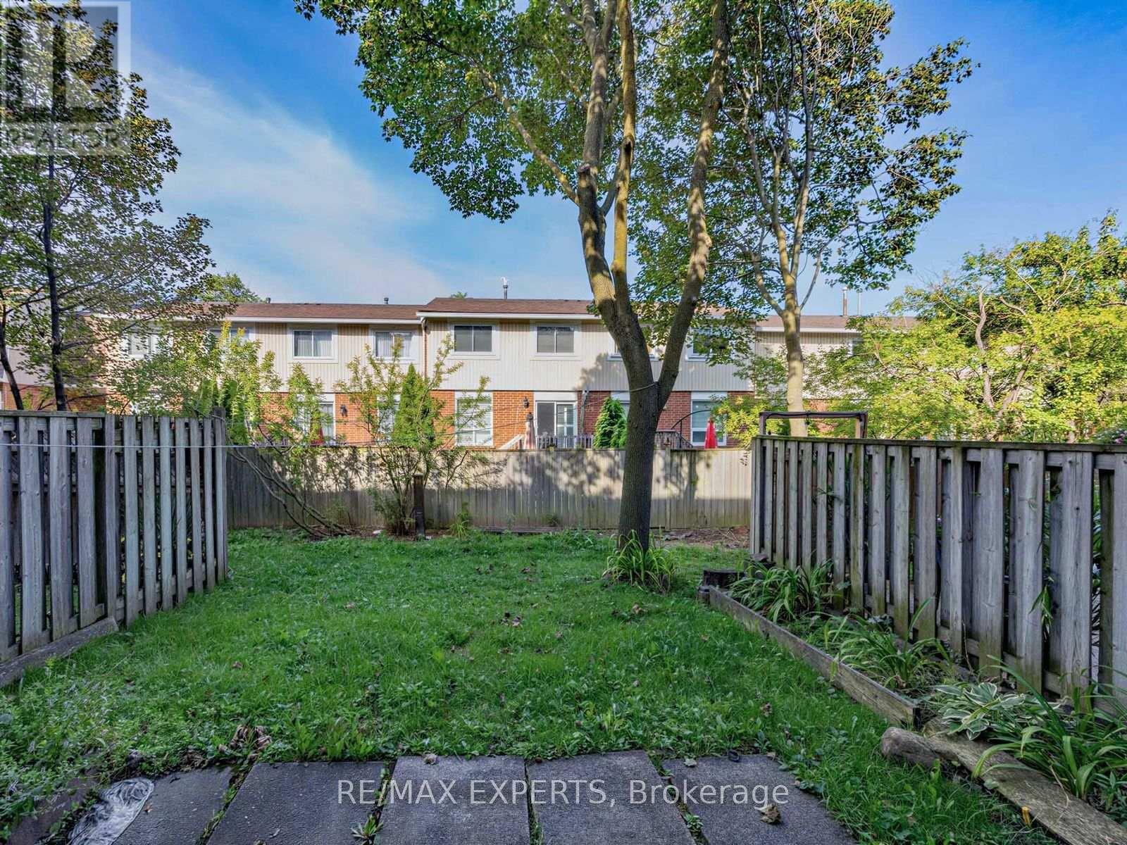 #77 - 333 Meadows Boulevard Property Photo 28