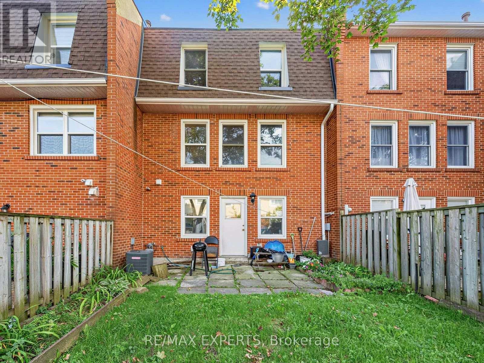 #77 - 333 Meadows Boulevard Property Photo 29